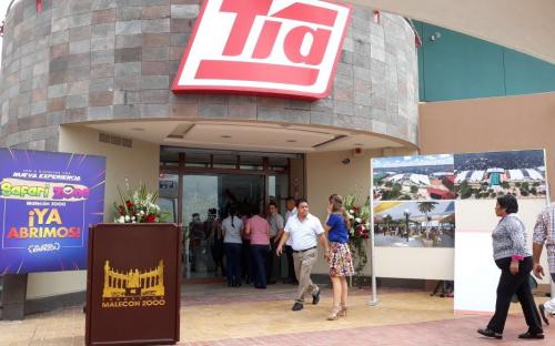Tía-Inauguramos local en el Malecón 2000